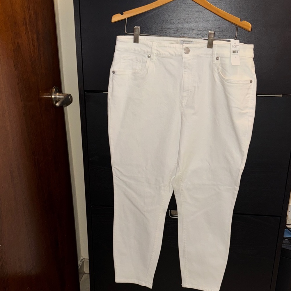 LOFT Off-White Skinny Ankle Pants